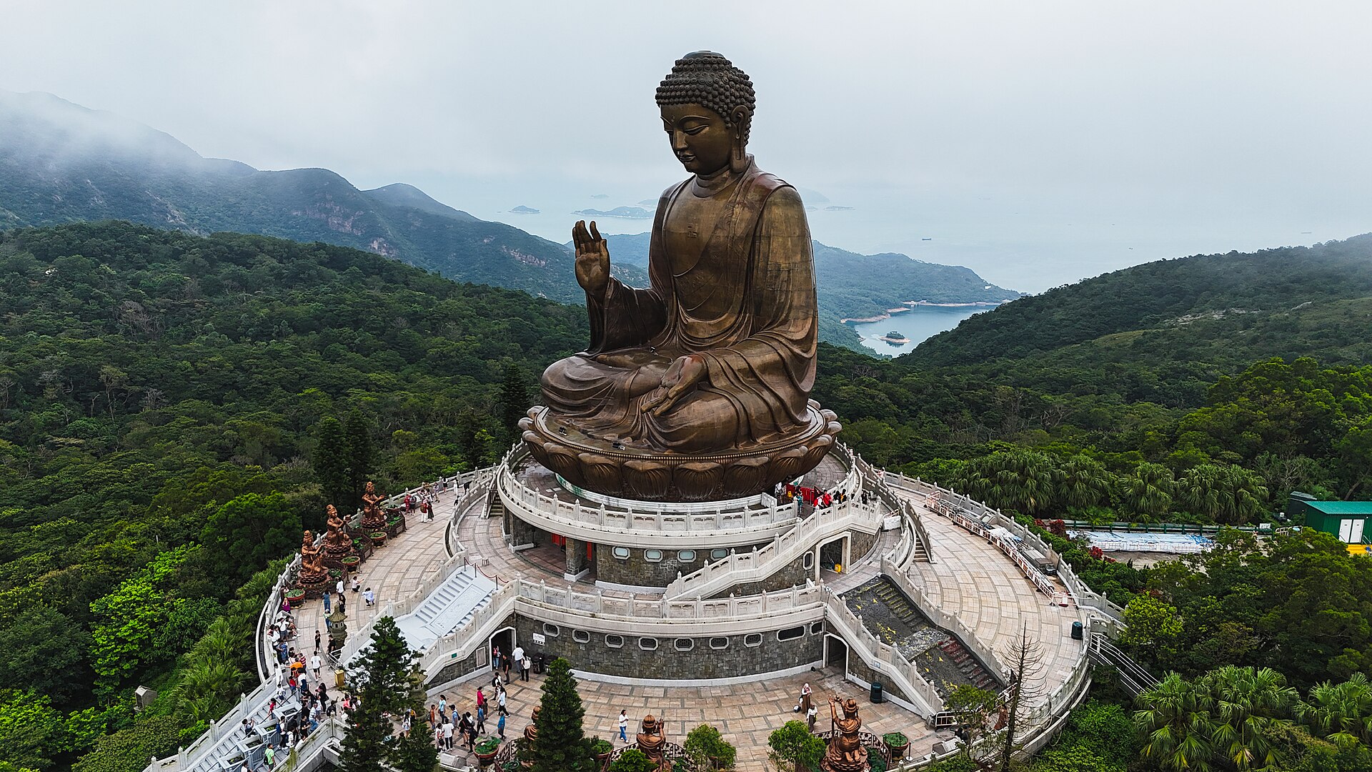 Ảnh Tượng Đại Phật và Ngong Ping 360 (Lantau)